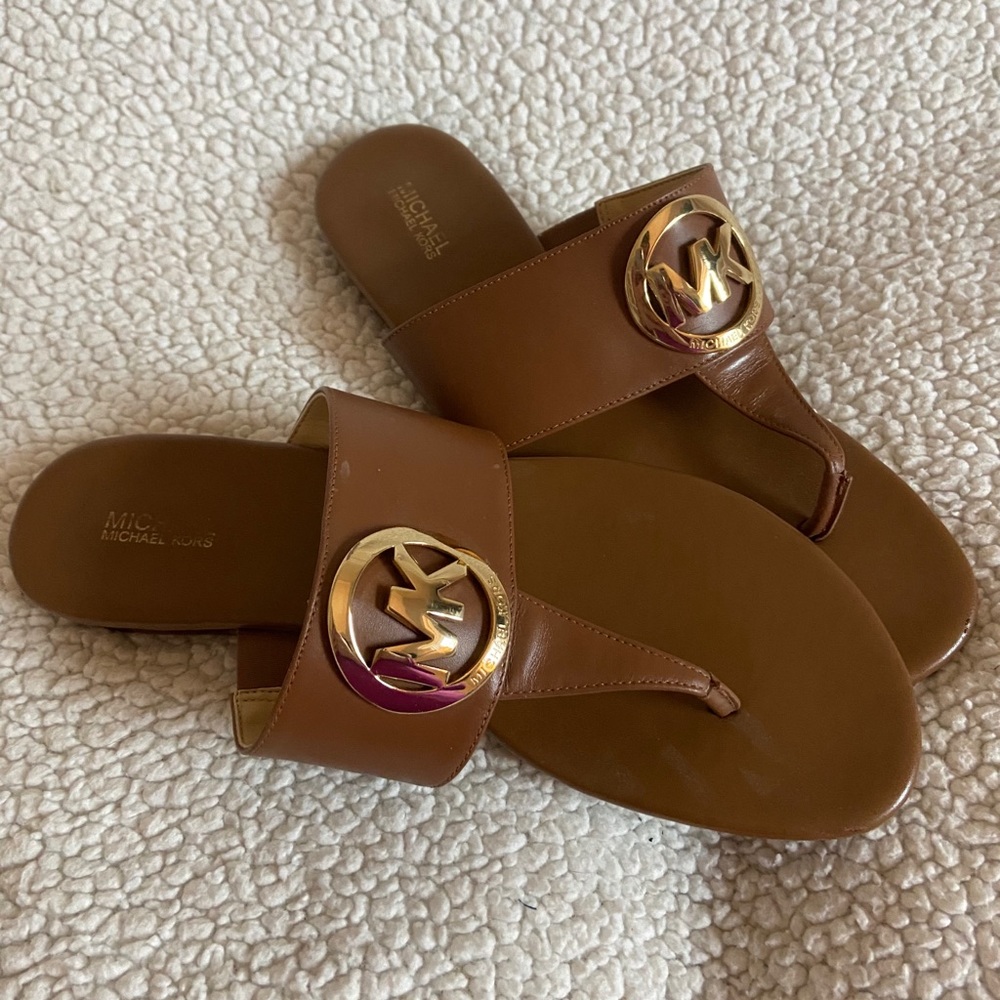 Michael Kors Flip Flop Sandles